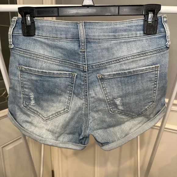 So Denim Blue Juniors Shorts (Size 1) - Picture 2 of 2